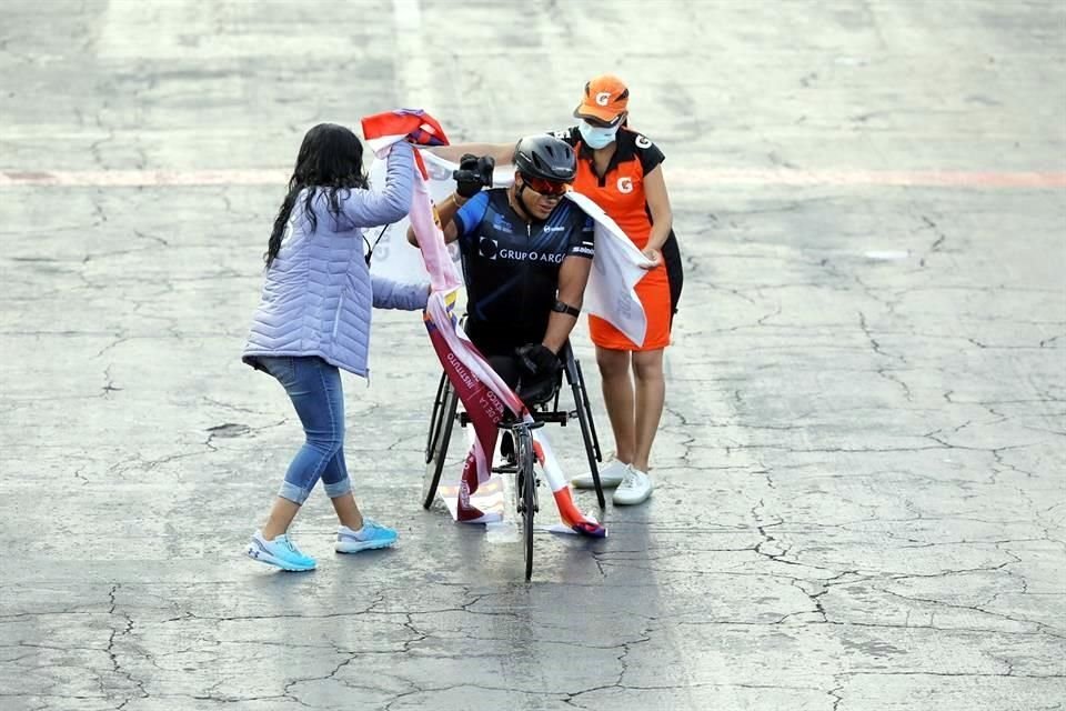 Francisco Sanclemente fue el ganador en la categoría de silla de rueda.