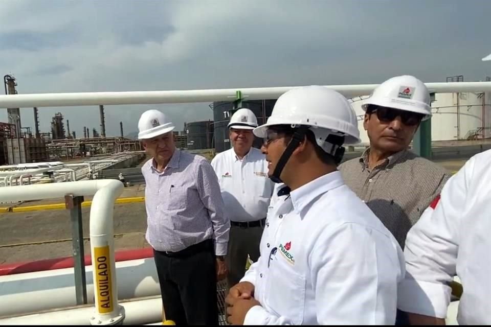 El Presidente visitó la refinería de Salina Cruz.