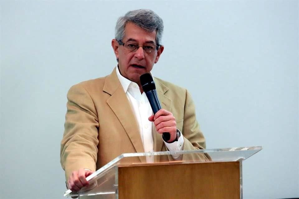 El investigador Mauricio Merino rechazó las acusaciones de AMLO de que las instituciones de educación superior callaron ante los casos de corrupción del pasado.