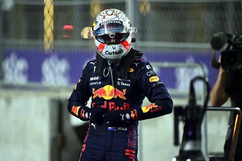 Verstappen pagó muy caro su error y terminó en la segunda posición.