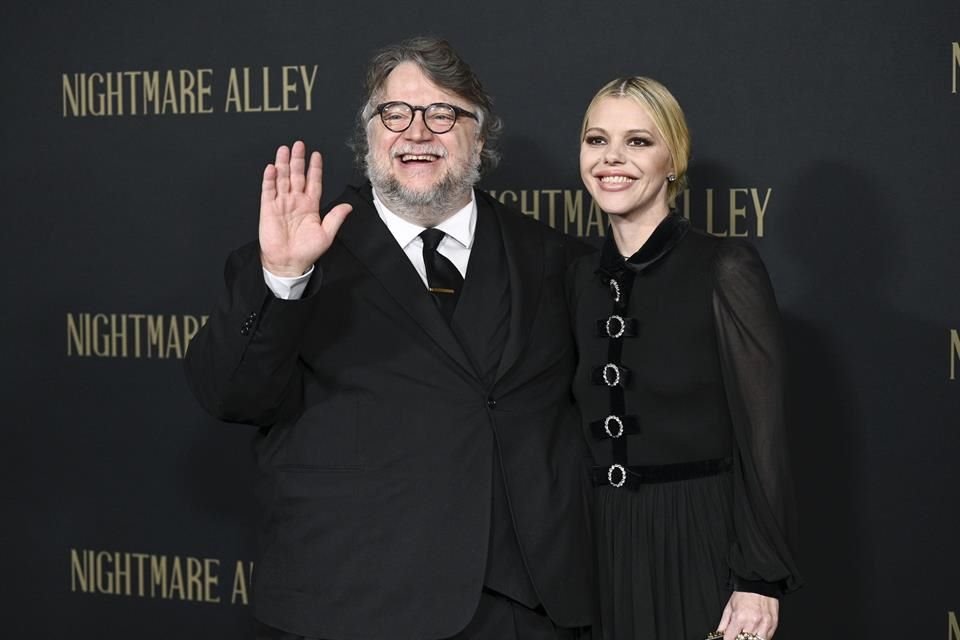 Con su filme 'El Callejón de las Almas Perdidas', cuyo guion lo trabajó junto a su esposa Kim Morgan, Guillermo Del Toro fue incluido en el listado de AFI de los mejores filmes del 2021.