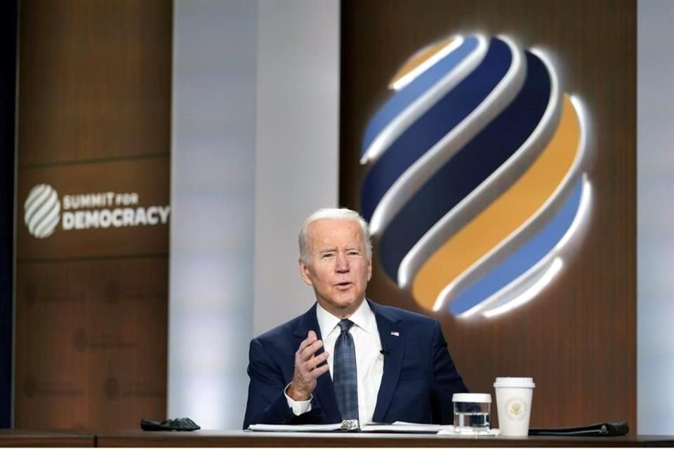 El Presidente Joe Biden al inaugurar su cumbre de Democracia, a la que asistieron más de 100 líderes.