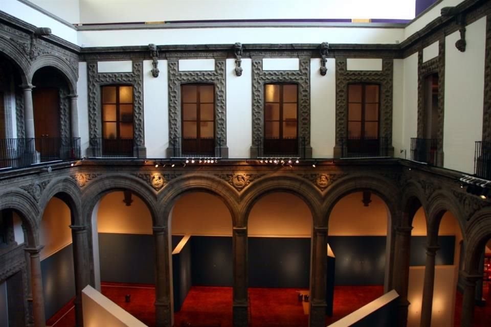 Entre los inmuebles patrimoniales en venta se encuentra el Palacio de Iturbide, en el Centro Histórico.