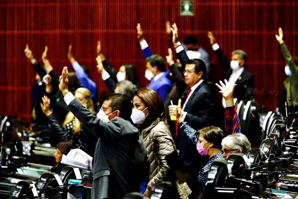 La ruta legislativa que planea Morena busca que la Cámara alta tenga pocos días antes de que termine el periodo ordinario de sesiones y así avale la reforma.