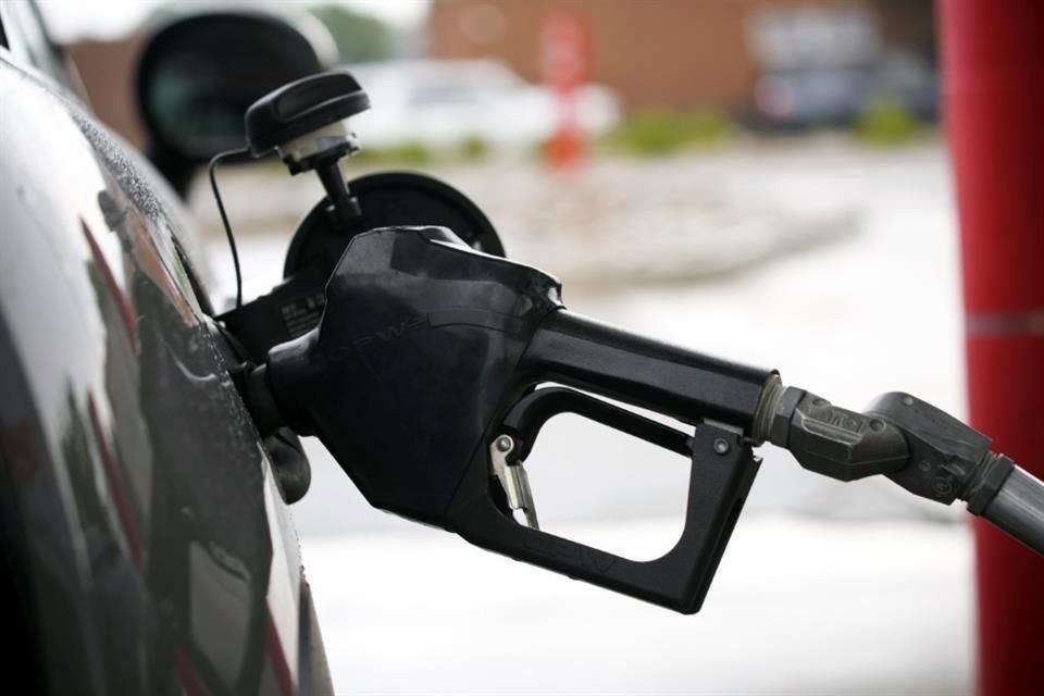 De no ser por los estímulos fiscales, el diesel se estaría expendiendo en 35.29 pesos por litro en México.
