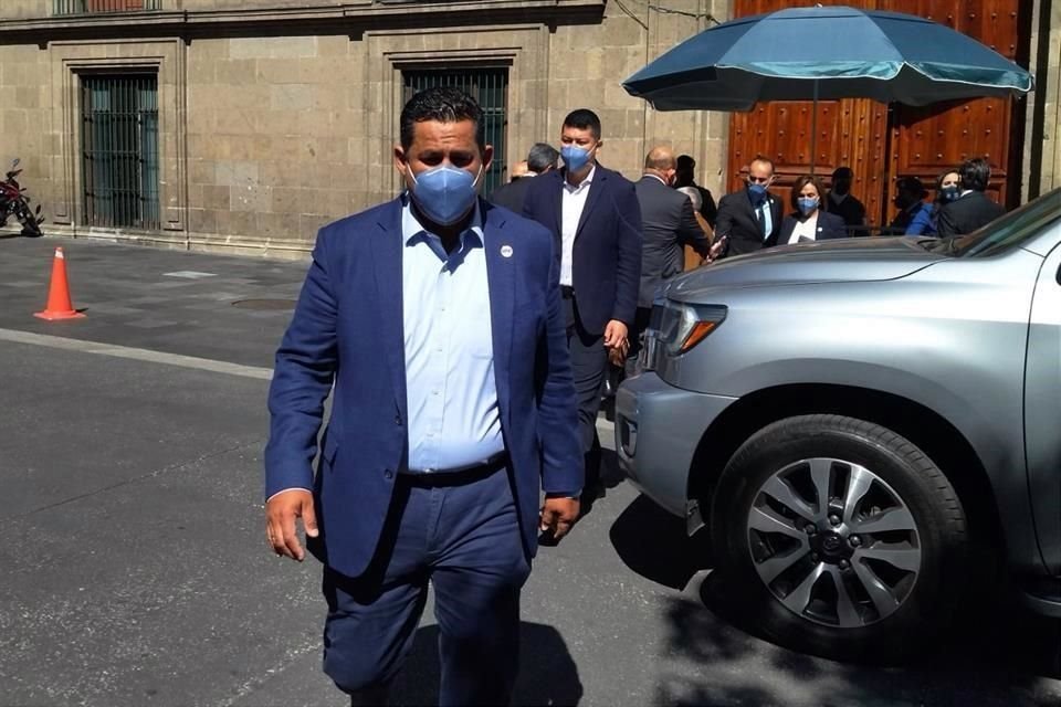 El Mandatario fue entrevistado al salir de una reunión con el Presidente Andrés Manuel López Obrador en Palacio Nacional.