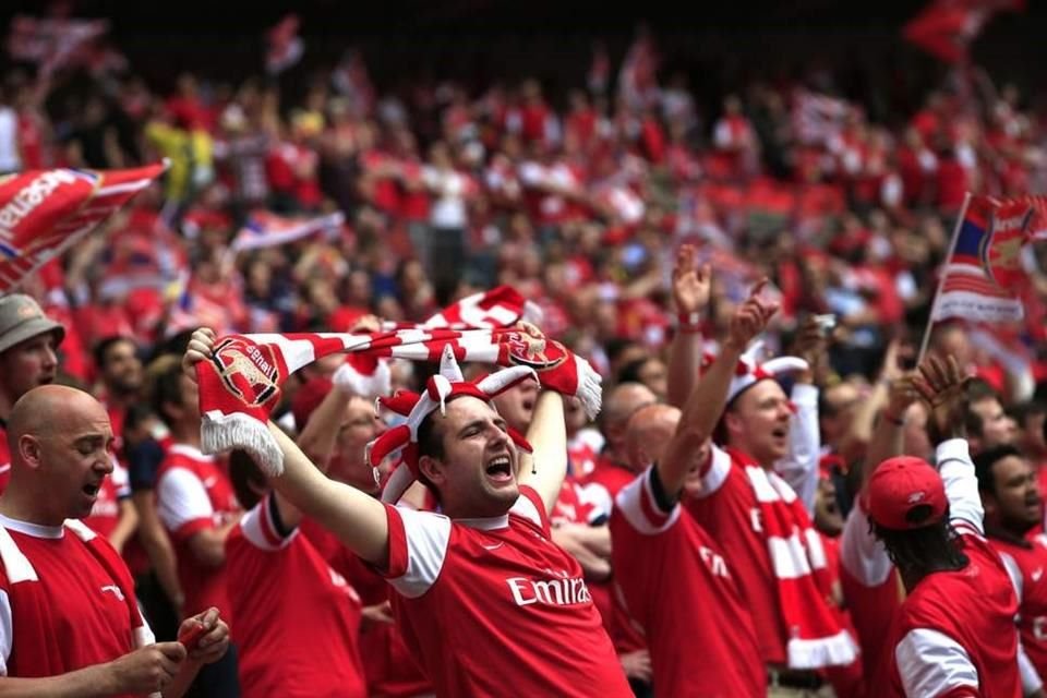 El Arsenal tiene a una de las aficiones más fieles en Inglaterra.