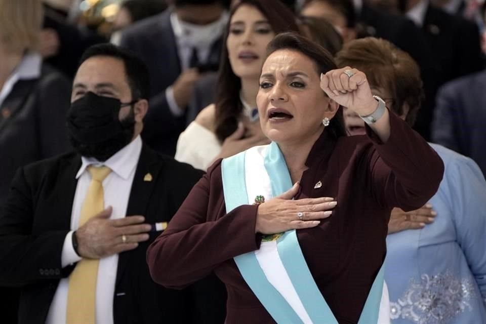 A partir de hoy, una mujer ocupa por primera vez la Presidencia de Honduras.