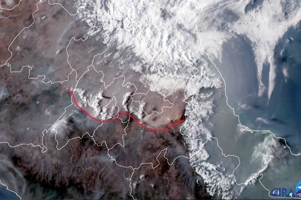 Sheinbaum tuiteó una imagen de satélite en la que se observa la línea que pasó por Edomex, CDMX, Puebla y Tlaxcala, con polvo proveniente de Hidalgo y Puebla.