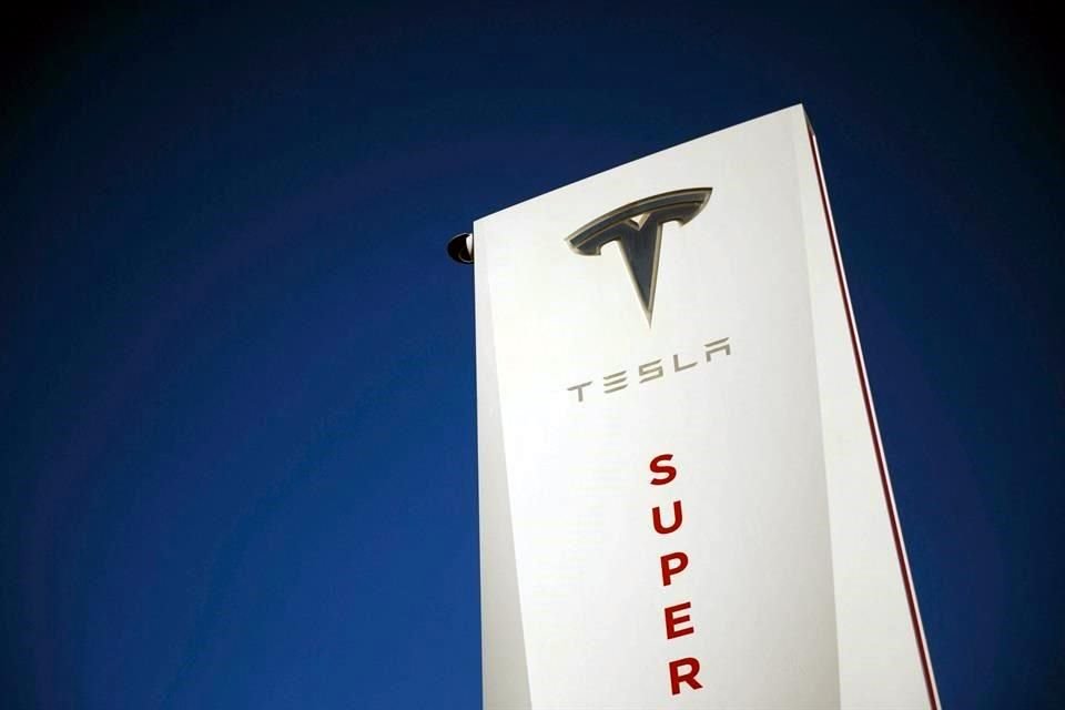 Tesla sostuvo que su planta de Shanghái se está 'desarrollando según lo planeado'.