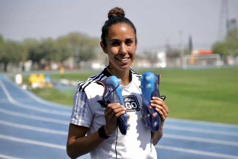 Bianca Sierra habló del reto de la mujer en el equipo más ganador de la Liga MX Femenil.