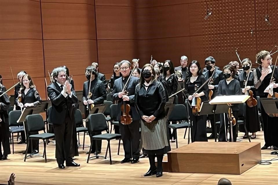 Gustavo Dudamel estuvo al frente de la orquesta neoyorkina.
