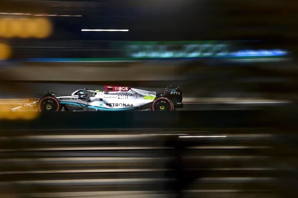 El Mercedes de Lewis Hamilton fue de los monoplazas más seguidos en la qualy.