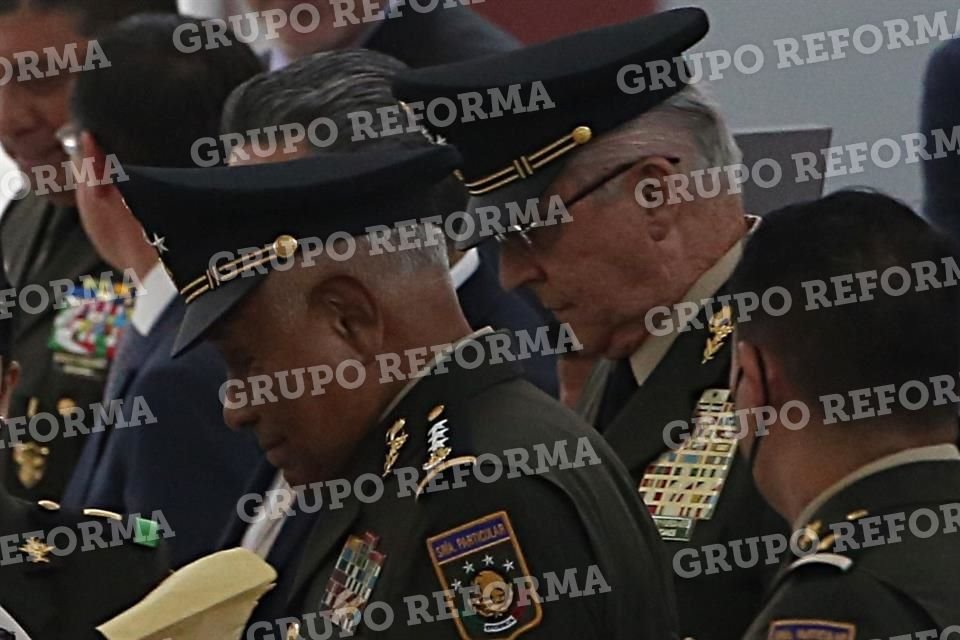 Salvador Cienfuegos, ex Secretario de Defensa, acudió al evento de inauguración del AIFA.