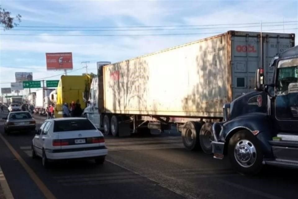 Protesta de transportistas en Aguascalientes.