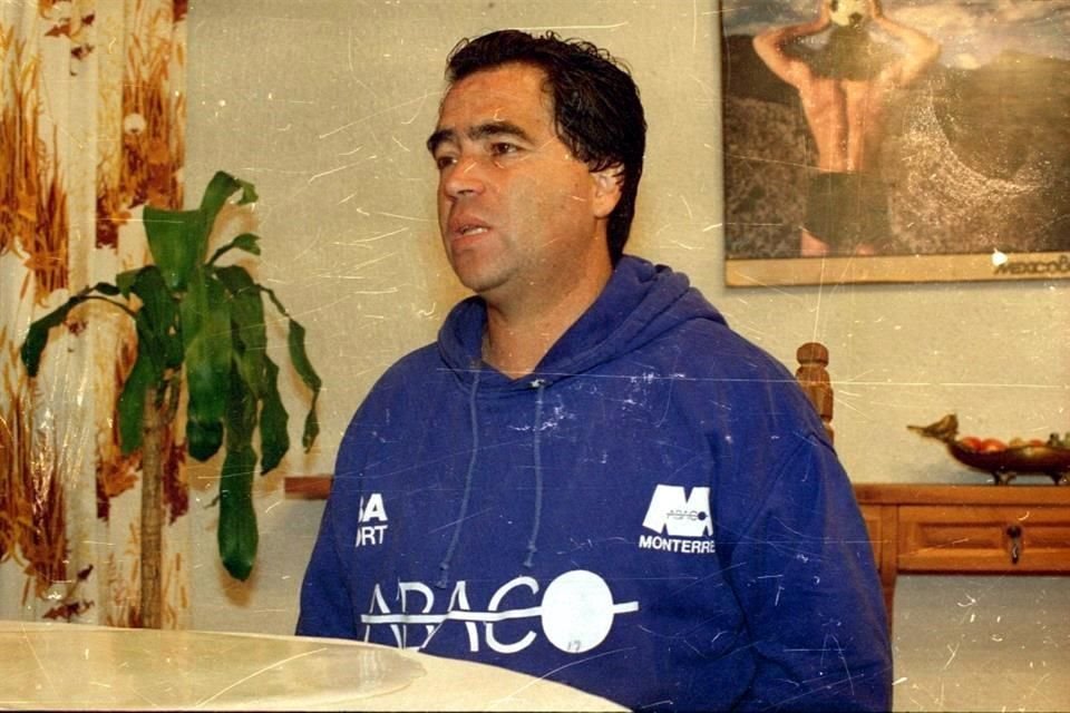 Hugo fue director tcnico de Rayados en la Temporada 1992-1993.