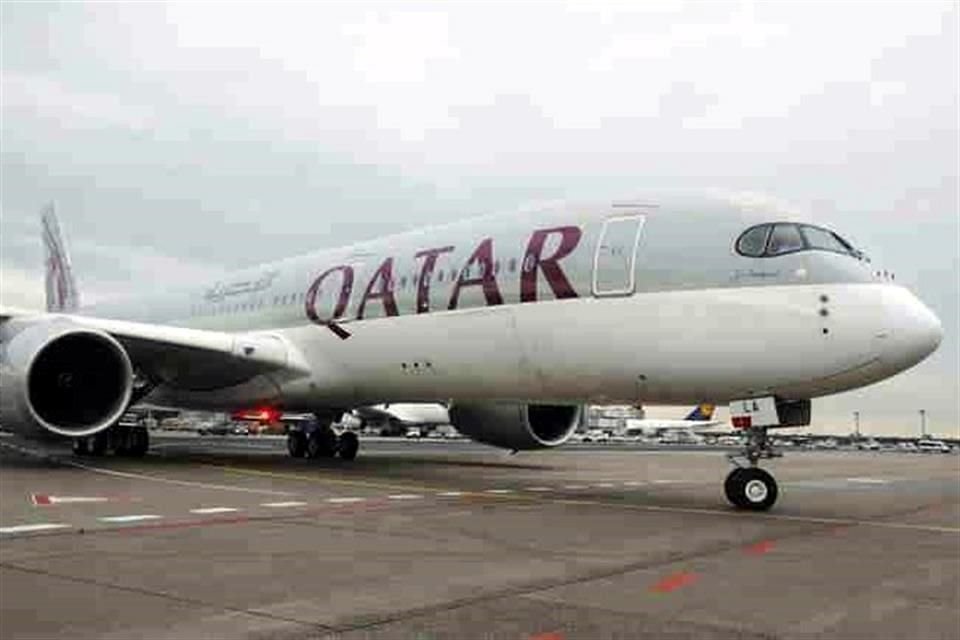 Ebrard asegur que la aerolnea Qatar Airways busca volar en el AIFA.