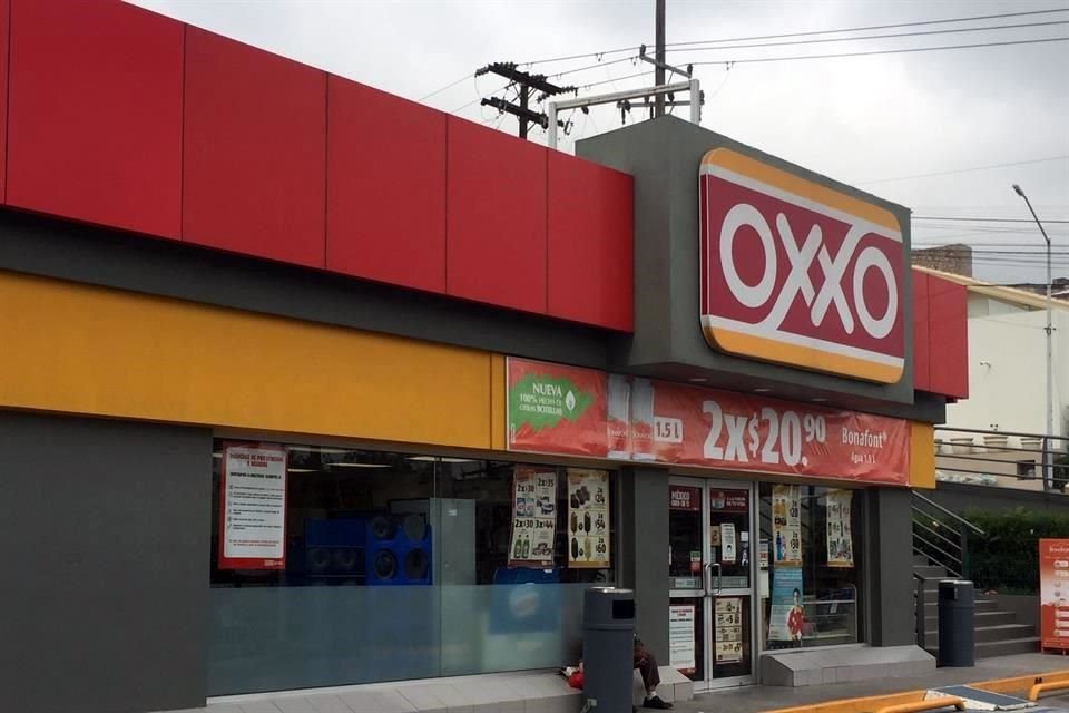 El Presidente ha insistido en que OXXO paga menos por la luz que los hogares.