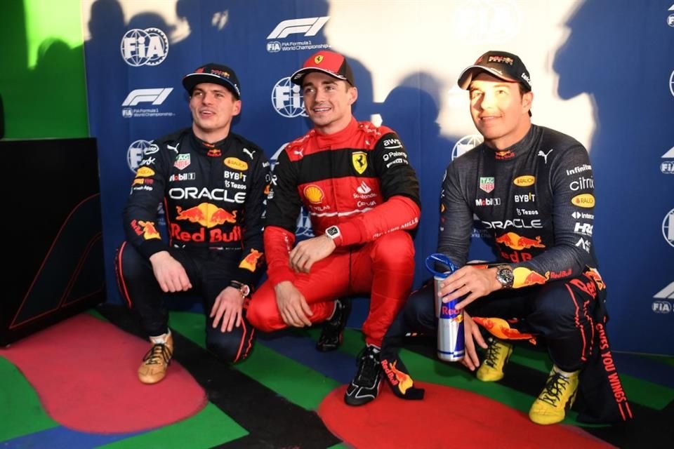 Verstappen y Pérez escoltan a Leclerc en las posiciones de honor para Melbourne.