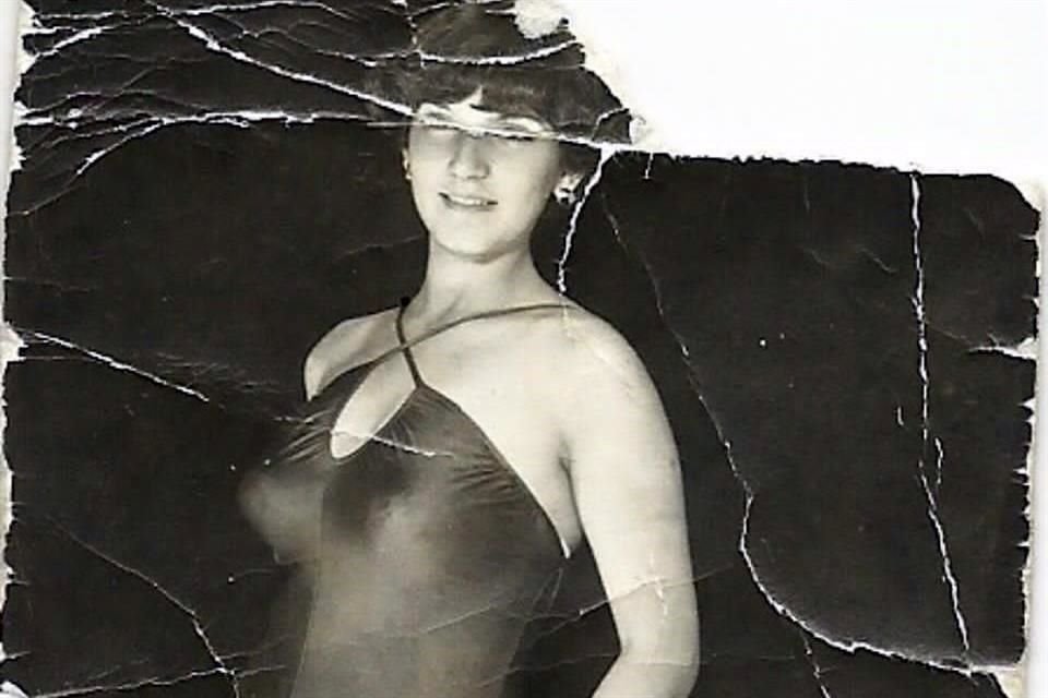 Era tan bella que participó en Miss México 1978. Sobre estas líneas, una foto de su participación en traje de baño.