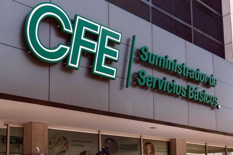 Para CFE, la Cofece se ha vuelto una defensora de los monopolios privados.