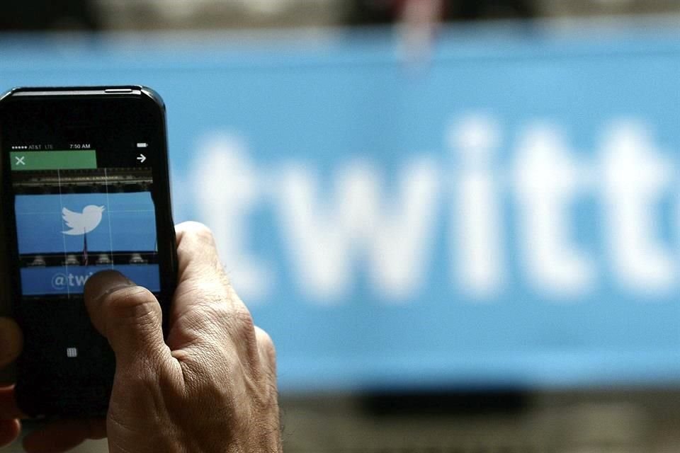 El regulador de comunicaciones estatal, Roskomnadzor, ha reducido la velocidad en que opera Twitter desde marzo.