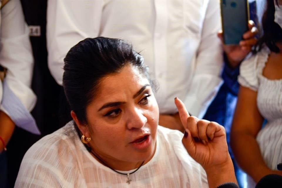 Nestora Salgado criticó a Morena por permitir que hija de Salgado participe en proceso de definición de candidato a Gobierno de Guerrero.