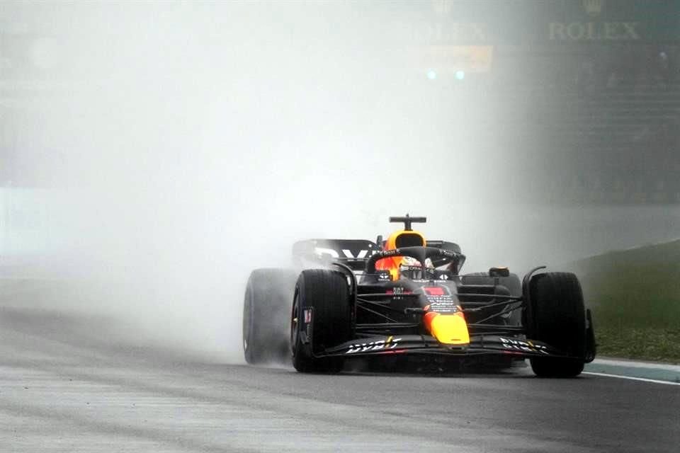 Max Verstappen logró la pole para la carrera sprint del Gran Premio de la Emilia Romaña.