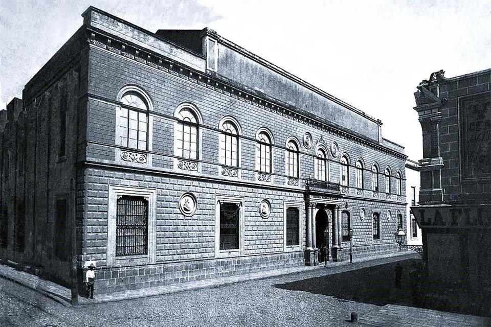 El acervo contiene documentos que datan de los años 1781 a 1919, desde los inicios de la Antigua Academia de San Carlos hasta la creación de la Escuela Nacional de Arquitectura.