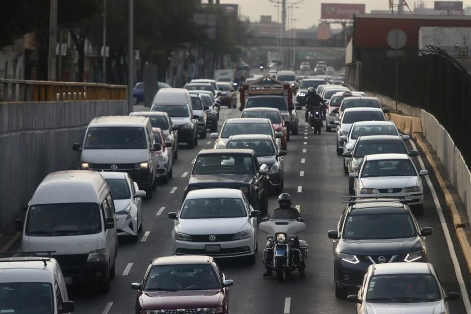 La Secretaría de Medio Ambiente (Sedema) informó ayer que mil 133 automovilistas fueron sancionados por violar la restricción de salir a las calles.