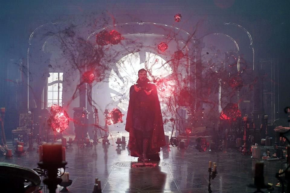 'Doctor Strange en el Multiverso de la Locura' posee tintes oscuros propios del cine de horror, pero sin dejar de lado la acción de Marvel.