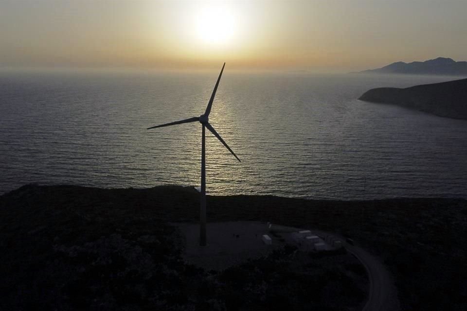 La isla genera la mayor parte de su electricidad desde 2019.