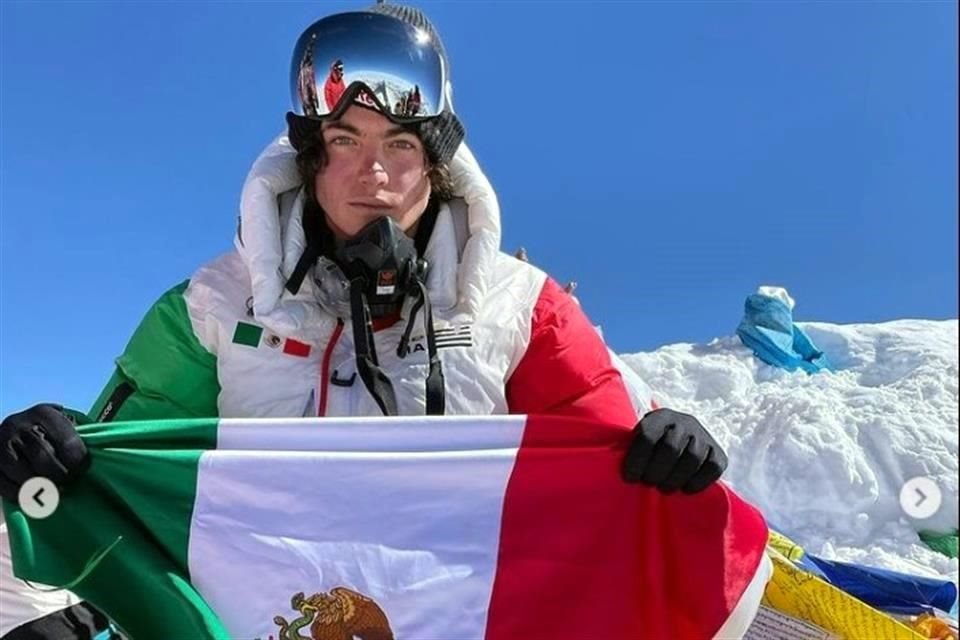 Juan Diego Martínez conquistó de un tirón el Everest y El Lhotse.