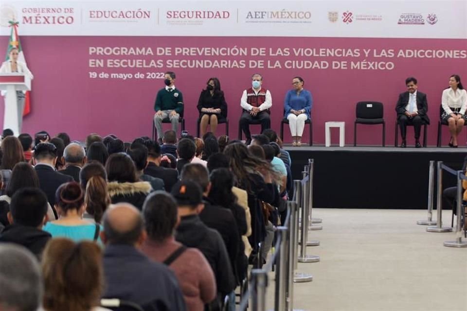 Autoridades presentaron el programa Prevención de las Violencias y Adicciones en las Escuelas Secundarias de la Ciudad de México que iniciará en las alcaldías Iztapalapa y Gustavo A. Madero.