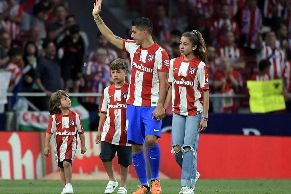 Luis Suárez afirmó que no ha definido su futuro.