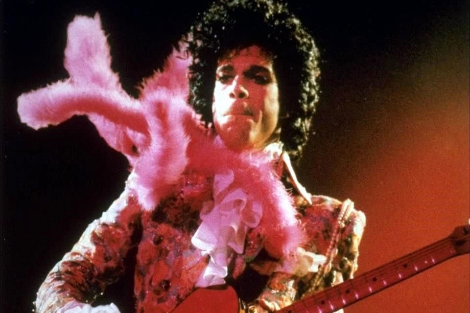El emblemático concierto de Prince y el grupo The Revolution del 30 de marzo de 1985 en Nueva York, ha sido reeditado en audio y video.
