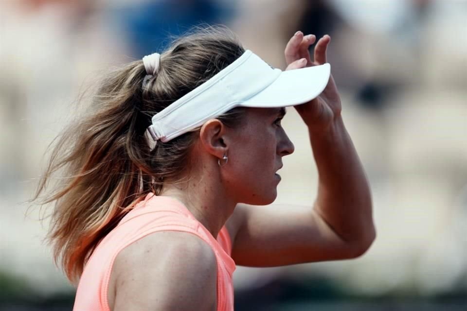 Aliaksandra Sasnovich aprovechó los errores de su rival y se quedó con los dos últimos sets.