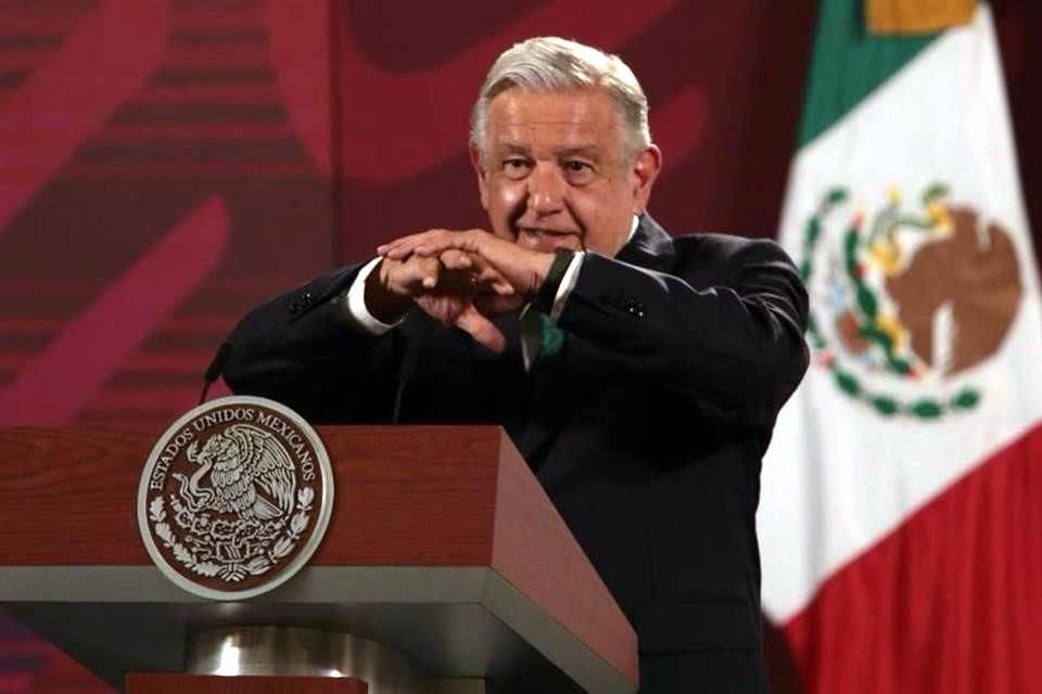 Ante reporte de que cada 15 minutos matan alguien en México, AMLO defendió estrategia de seguridad y pidió no se le juzgue por homicidios.