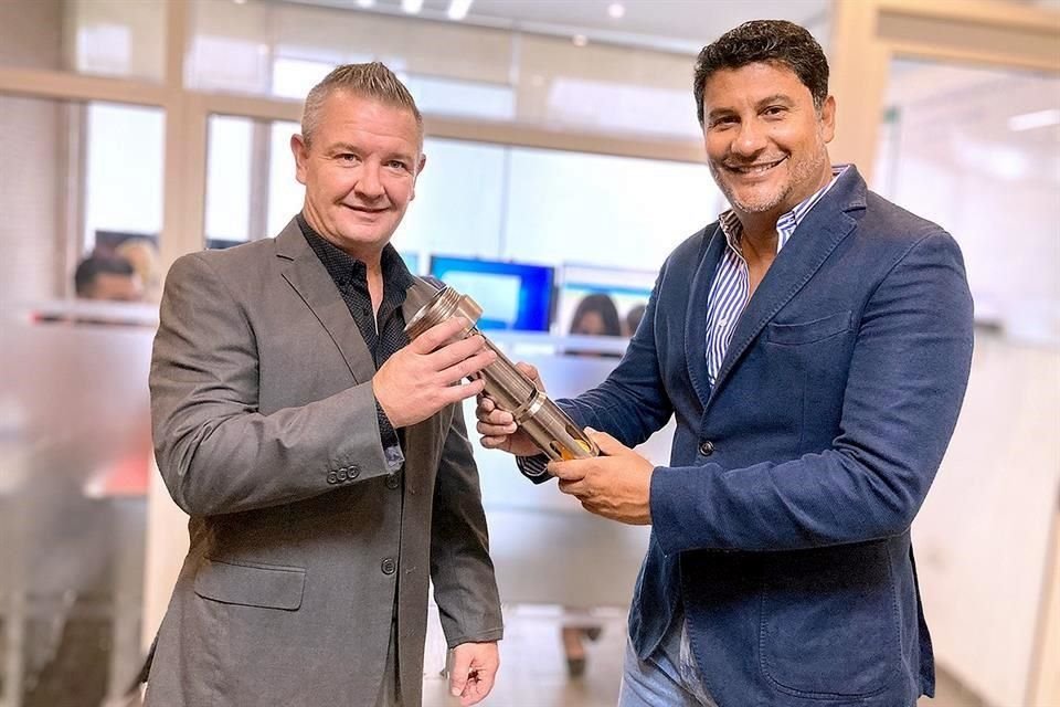 Enrique Rodríguez Williams, socio comercial y Óscar Nelson Cruz Ramírez, directivo de Grupo Oncer.