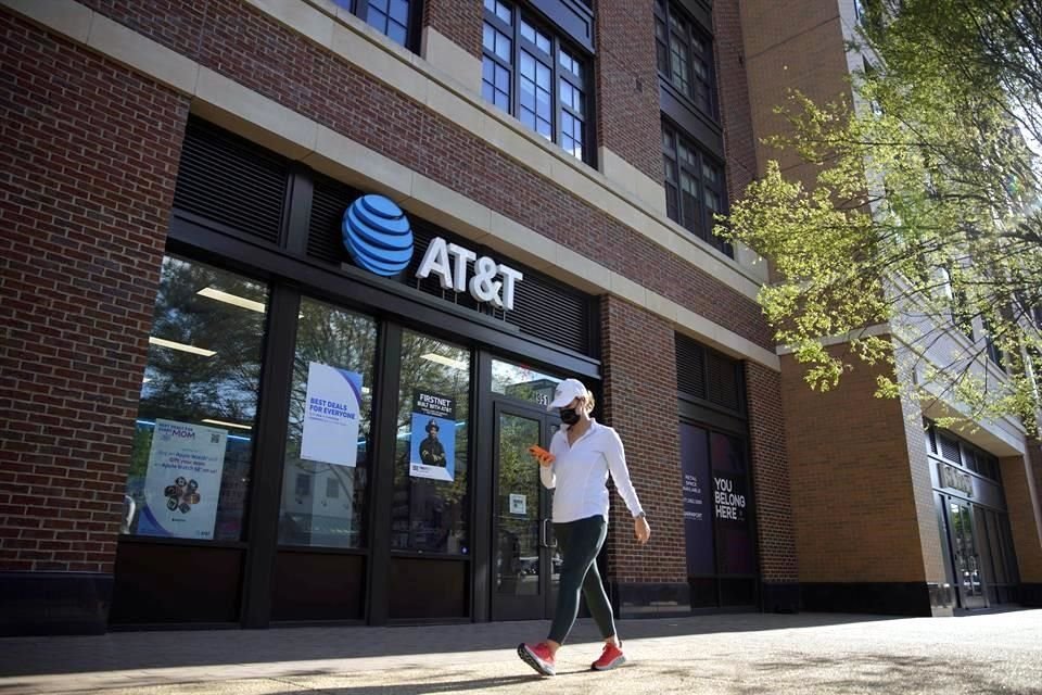Entre abril y junio de 2021, los ingresos de AT&T fueron de 688 millones de dólares.