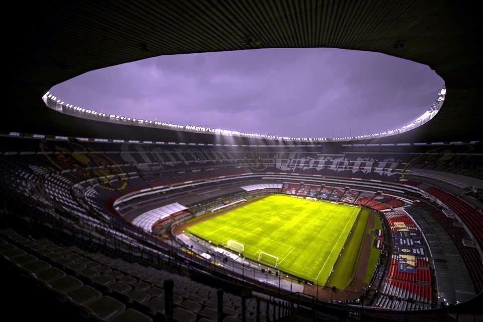 El Estadio Azteca ya se alista para abrir sus puertas.