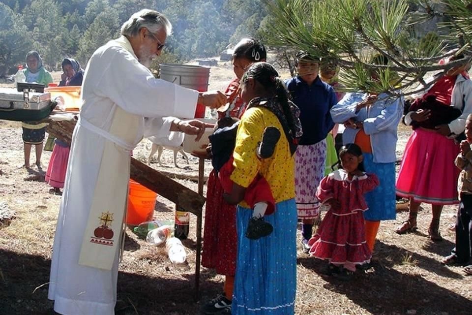 Sacerdote jesuita y defensor de derechos humanos, el 'Pato' Ávila es una de las voces más autorizadas en la sierra Tarahumara.