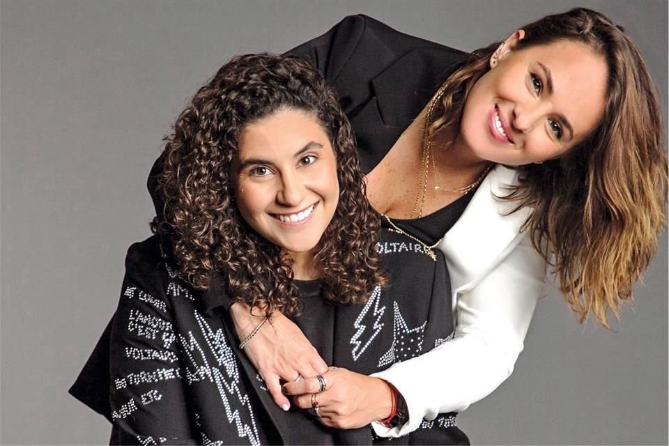 Saskia Niño de Rivera y Mariel Duayhe