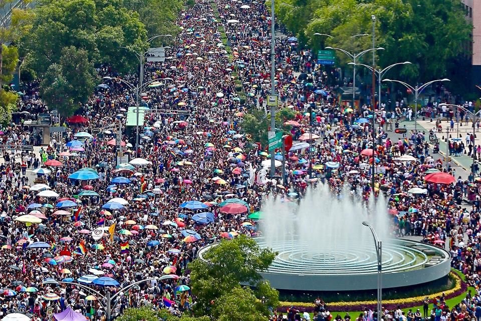La Marcha del Orgullo LGBT+ volvió y lo hizo a lo grande en la CDMX, luego de que ayer reunió a cerca de 250 mil personas (según organizadores).