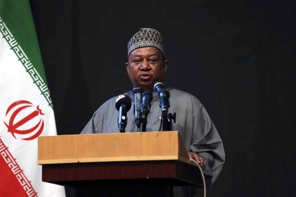Nacido en abril de 1959 en Nigeria, Mohammad Barkindo asumió el cargo de secretario general de la OPEP en 2016. Tenía previsto poner fin a su mandato este mismo mes de julio.