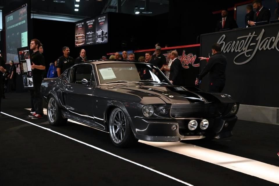 Este Mustang similar al Eleonor de la película de Gone in Sixty Seconds, logró venderse en 330 mil dólares