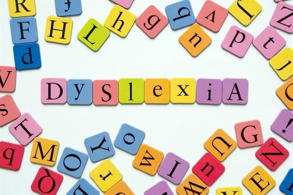 En México, se estima que el 4 por ciento de adultos y entre el 3 y 10 por ciento de menores presentan dislexia.