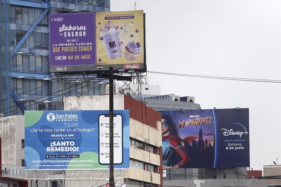 Las alcaldías reclamaban como anticonstitucionales atribuciones del Gobierno de la Ciudad para aprobar permisos publicitarios, que reclamaban les correspondían.