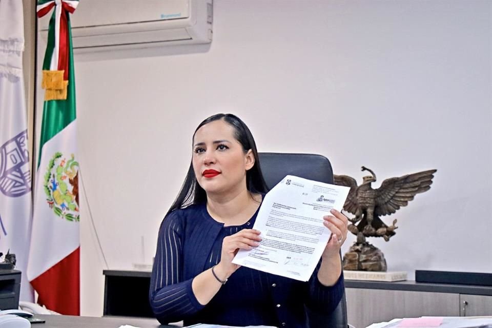 La Alcaldesa de Cuauhtmoc, Sandra Cuevas, es indagada por Fiscala de la CDMX por posible uso indebido de documentos, por permiso falso.