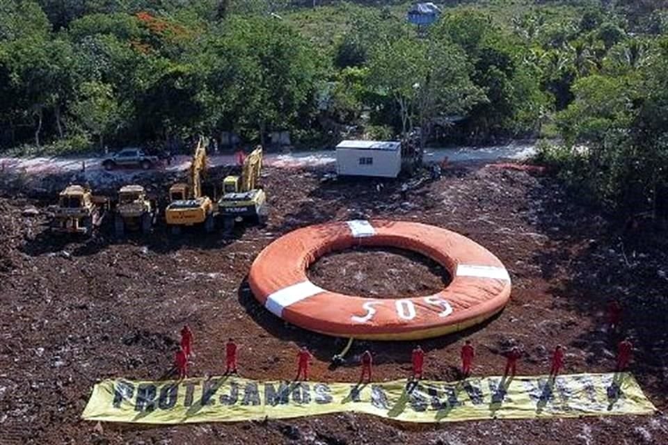 Los activistas de Greenpeace realizaron protestas en medio de las obras del Tren Maya en Quintana Roo.